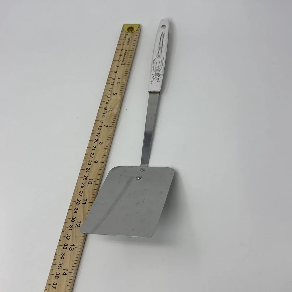 Angled Spatula/Turner Vintage Stainless Steel Made In Japan Wheat‎ Handle Design